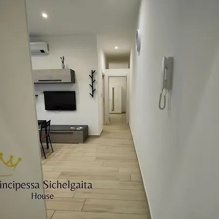 Principessa Sichelgaita House-2